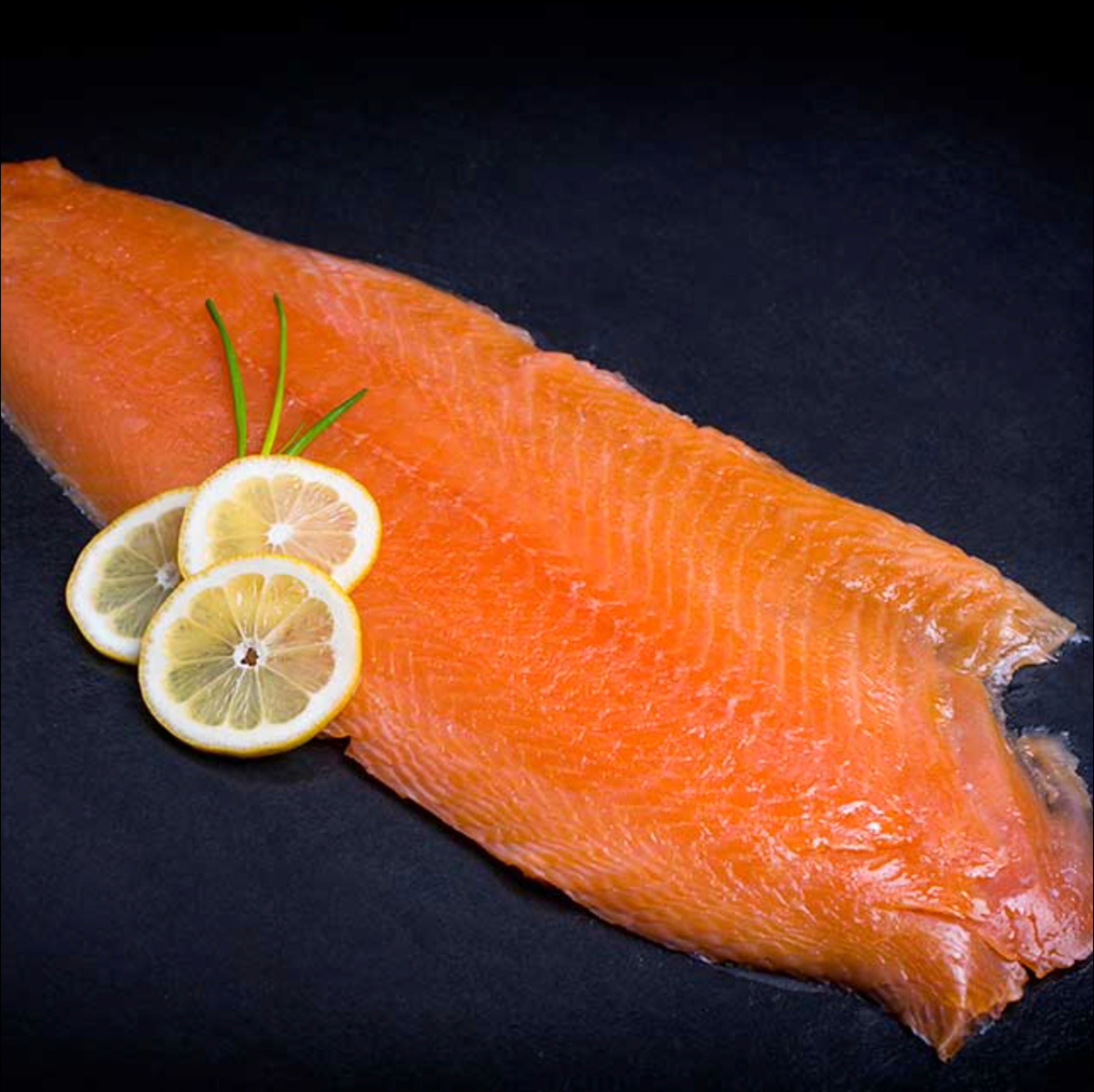 Hele zalmzijde koudgerookt (ca. 1kg)